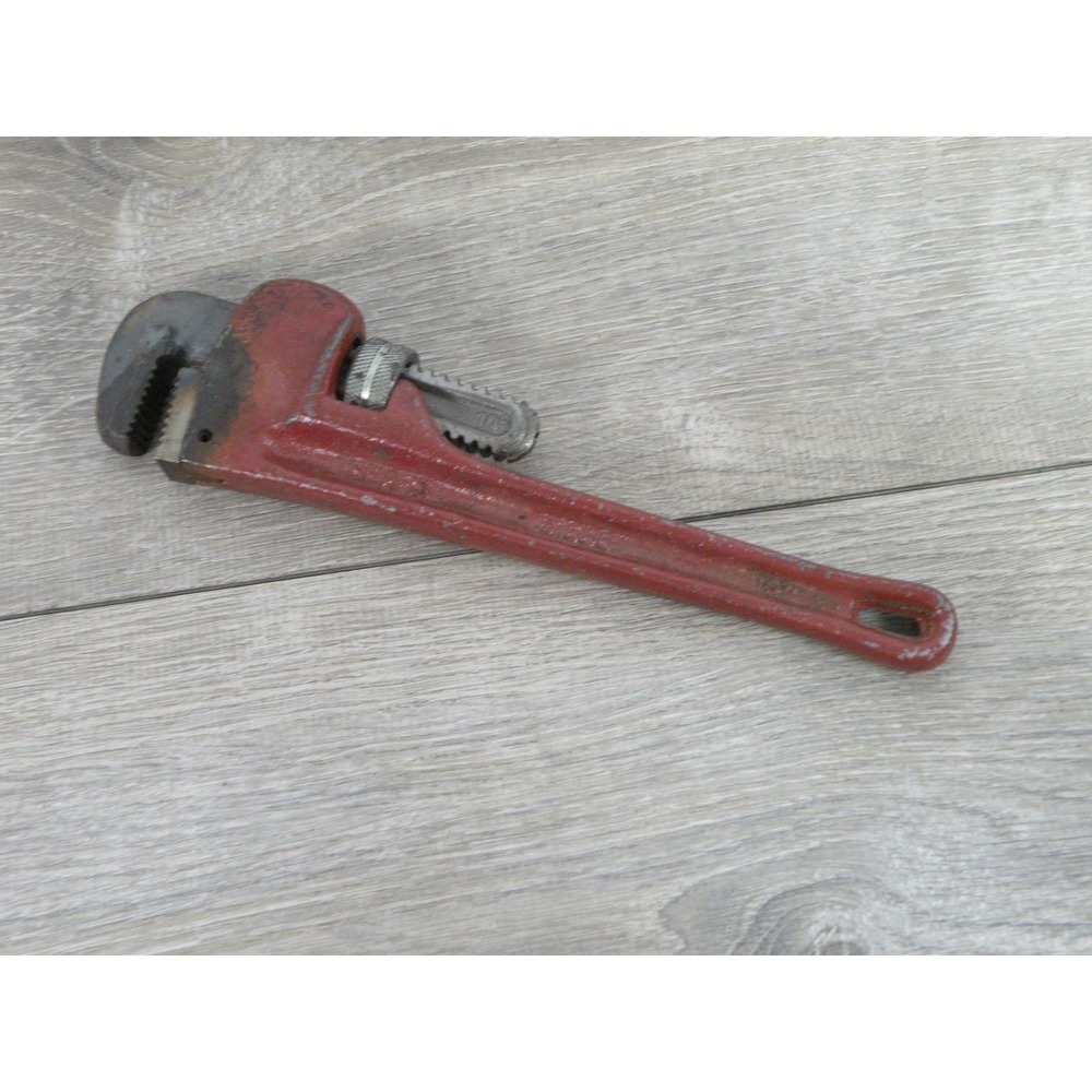Vintage Sears Heavy Duty 10 inch Pipe Wrench 51836 - Made in China Plumbing Tool